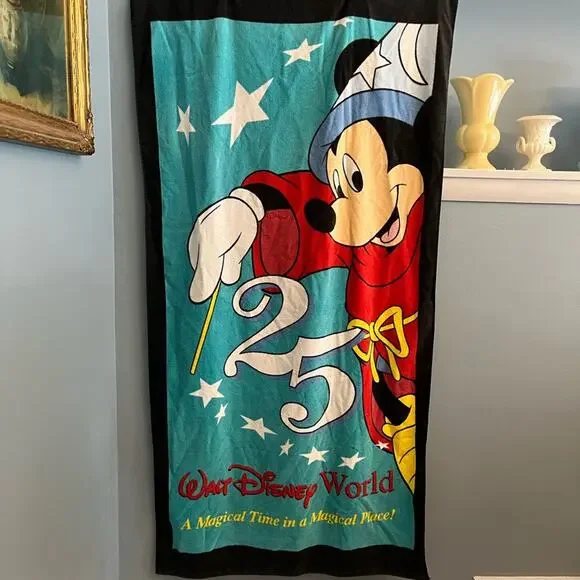 Vintage Disney World 25th Anniversary Beach Towel - Picture 1 of 2